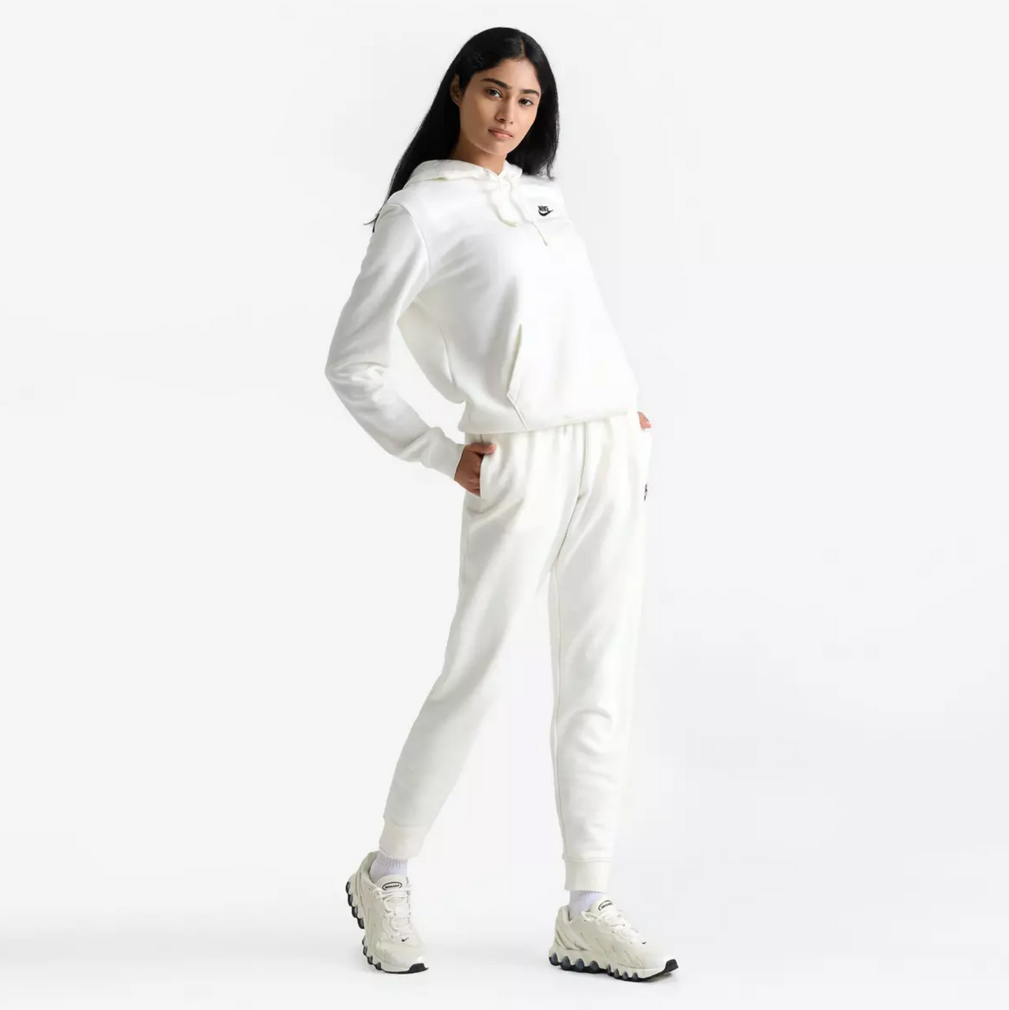 Women's Nike Sportswear Club Fleece Mid-Rise Jogger Pants